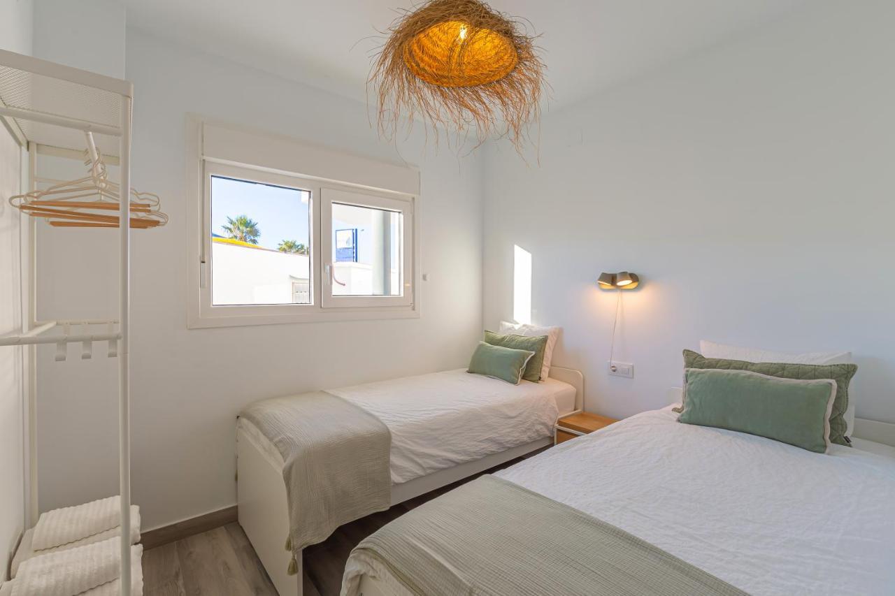 Appartement Jardin, Piscina Y Fibra Optica - Simplytarifa Extérieur photo